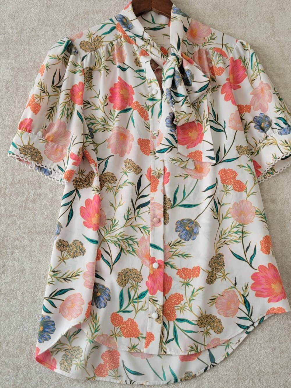 Kate Spade New York Blossom Floral Tie Blouse Womens Medium Pink FLAWS - Picture 2 of 16